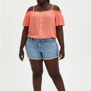Torrid Esther Rayon Crepe Short Sleeve Smocked Cold Shoulder Top Coral Size 3X